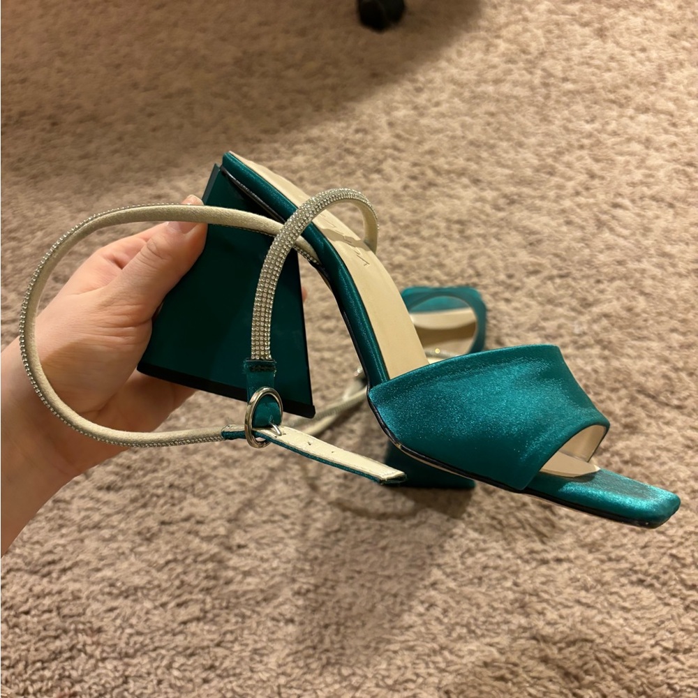 square toe green heels